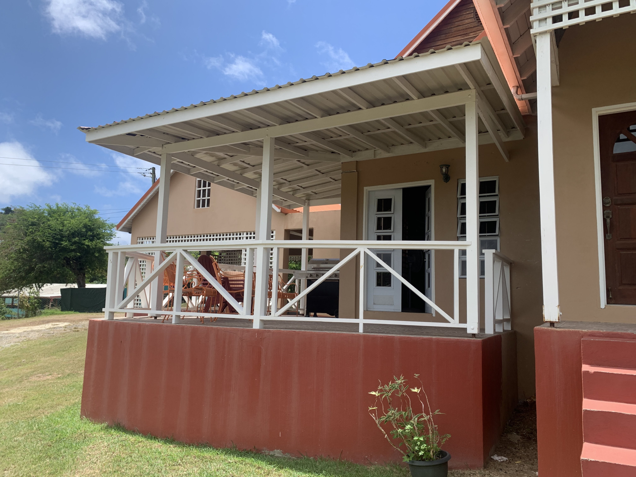 Three Bedroom House For sale in Beausejour