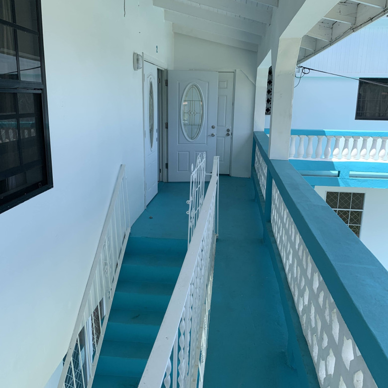 St Lucia Veronica's Breathe Easy Rental apartment #2 steps