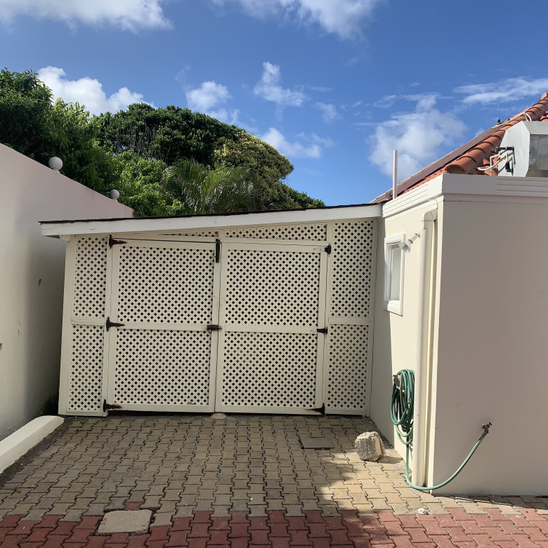 3 Bed Luxury Villa In Cap Estate