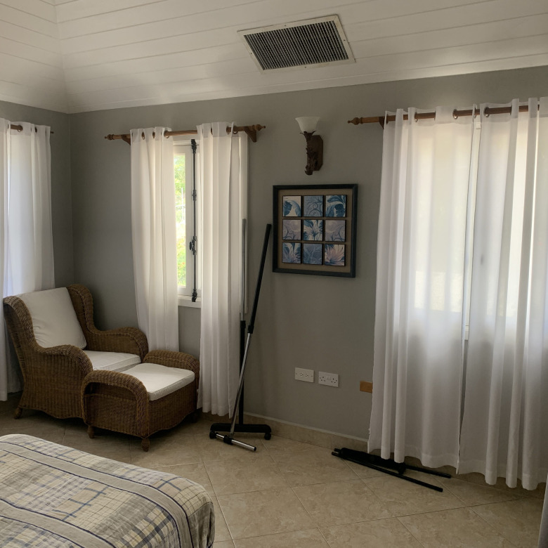 3 Bed Luxury Villa In Cap Estate