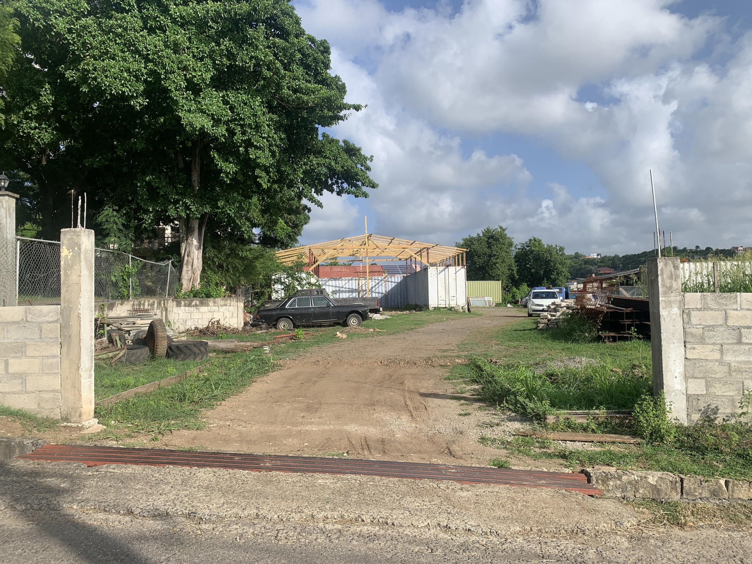 House And Land For Sale in Cas en Bas gros isle st lucia