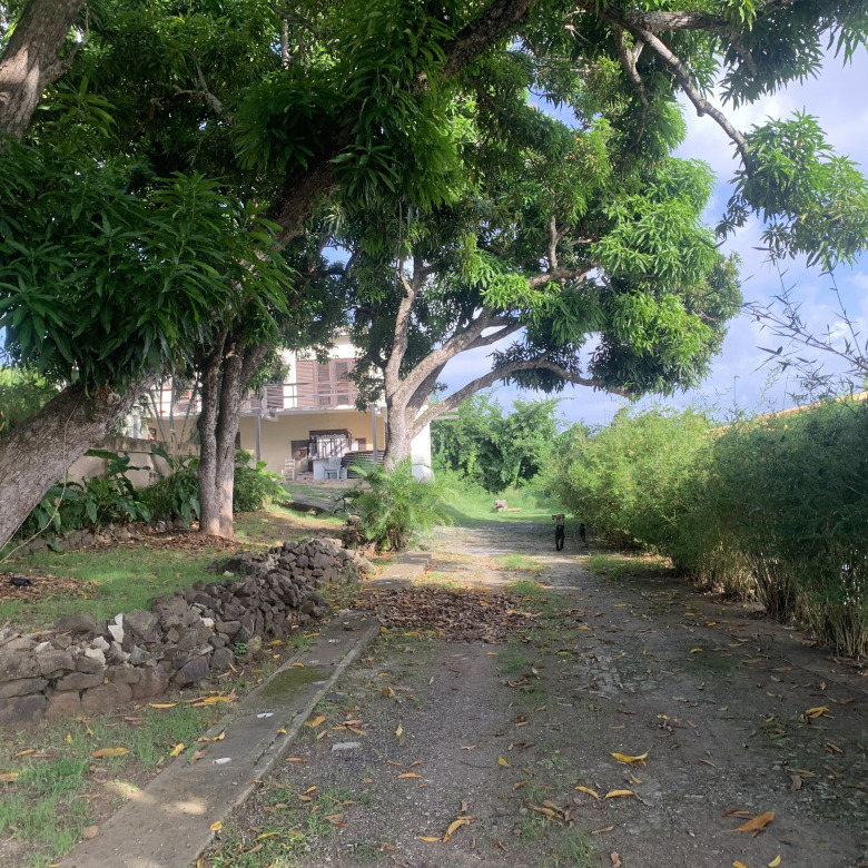 House And Land For Sale in Cas en Bas