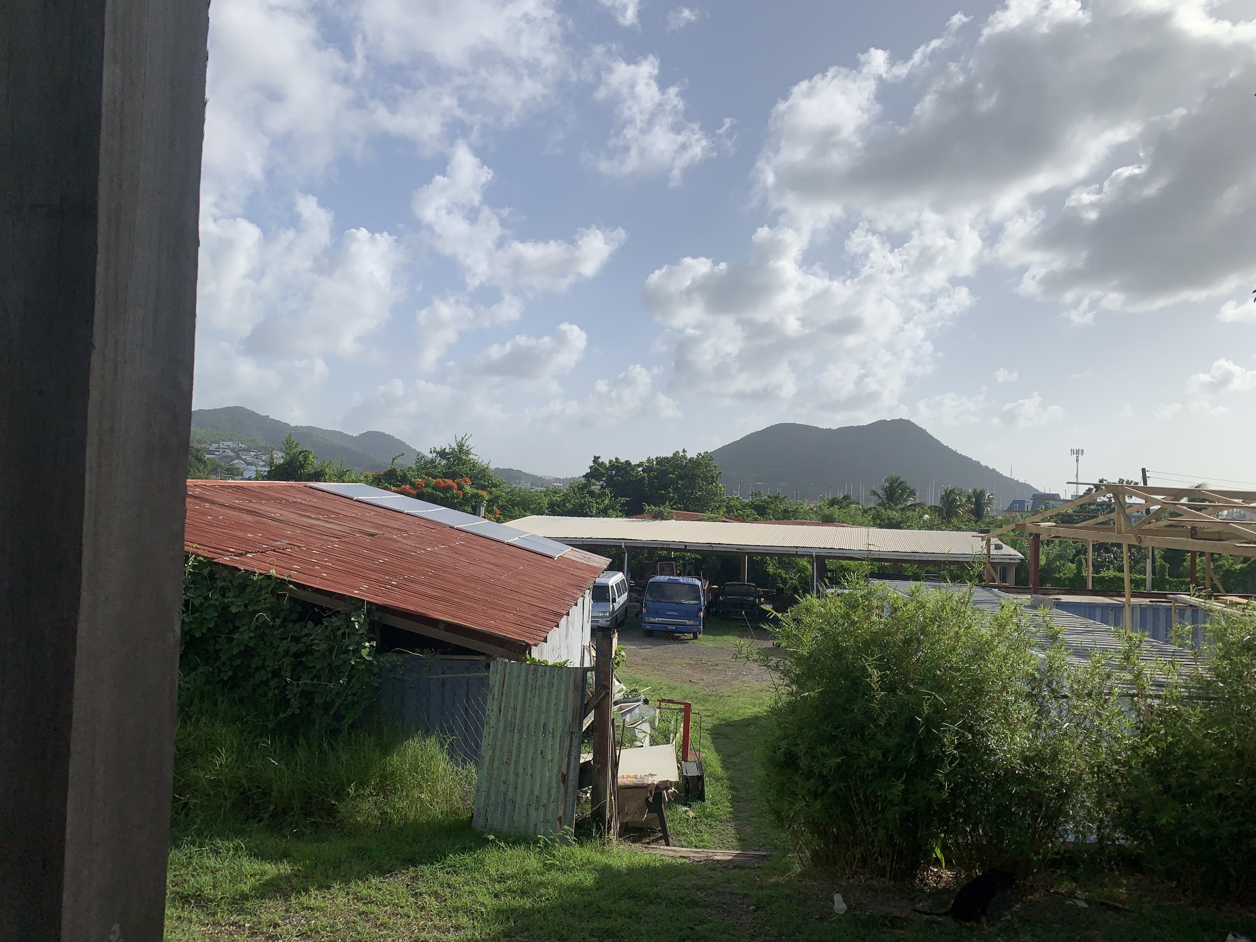 House And Land For Sale in Cas en Bas