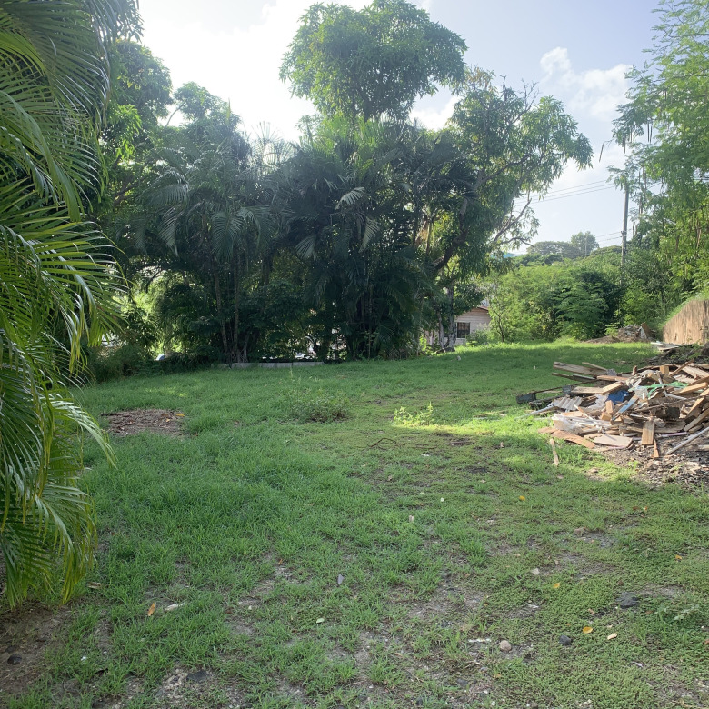 House And Land For Sale in Cas en Bas