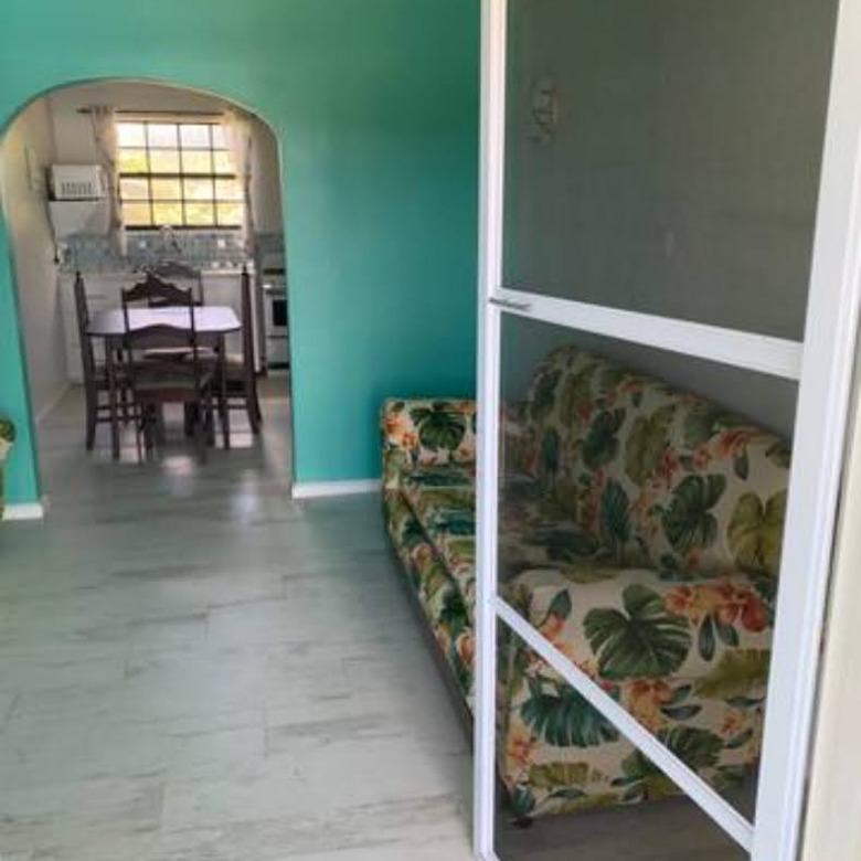 St Lucia Veronica's Breathe Easy Rental apartment #2 alleyway