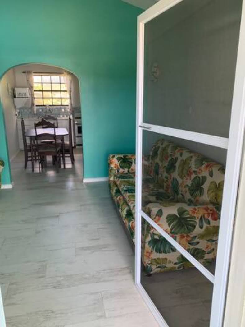 St Lucia Veronica's Breathe Easy Rental apartment #2 alleyway