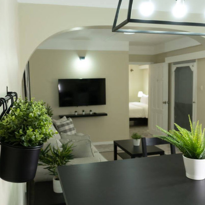 st lucia real estate REDUIT ORCHARD APARTMENT #6 FOR RENT table