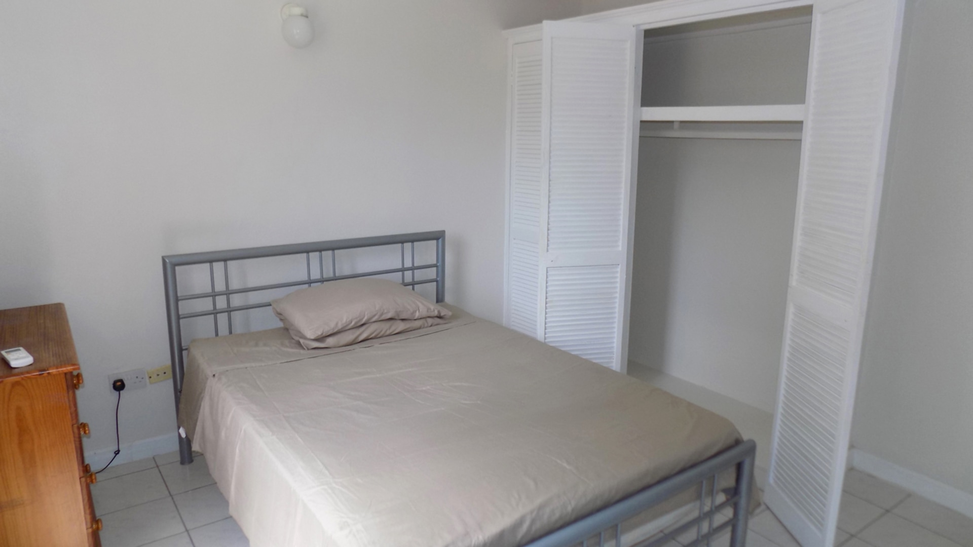 st lucia real estate RODNEY CRESCENT NO 597 - DOW bed NSTAIRS APT for rent