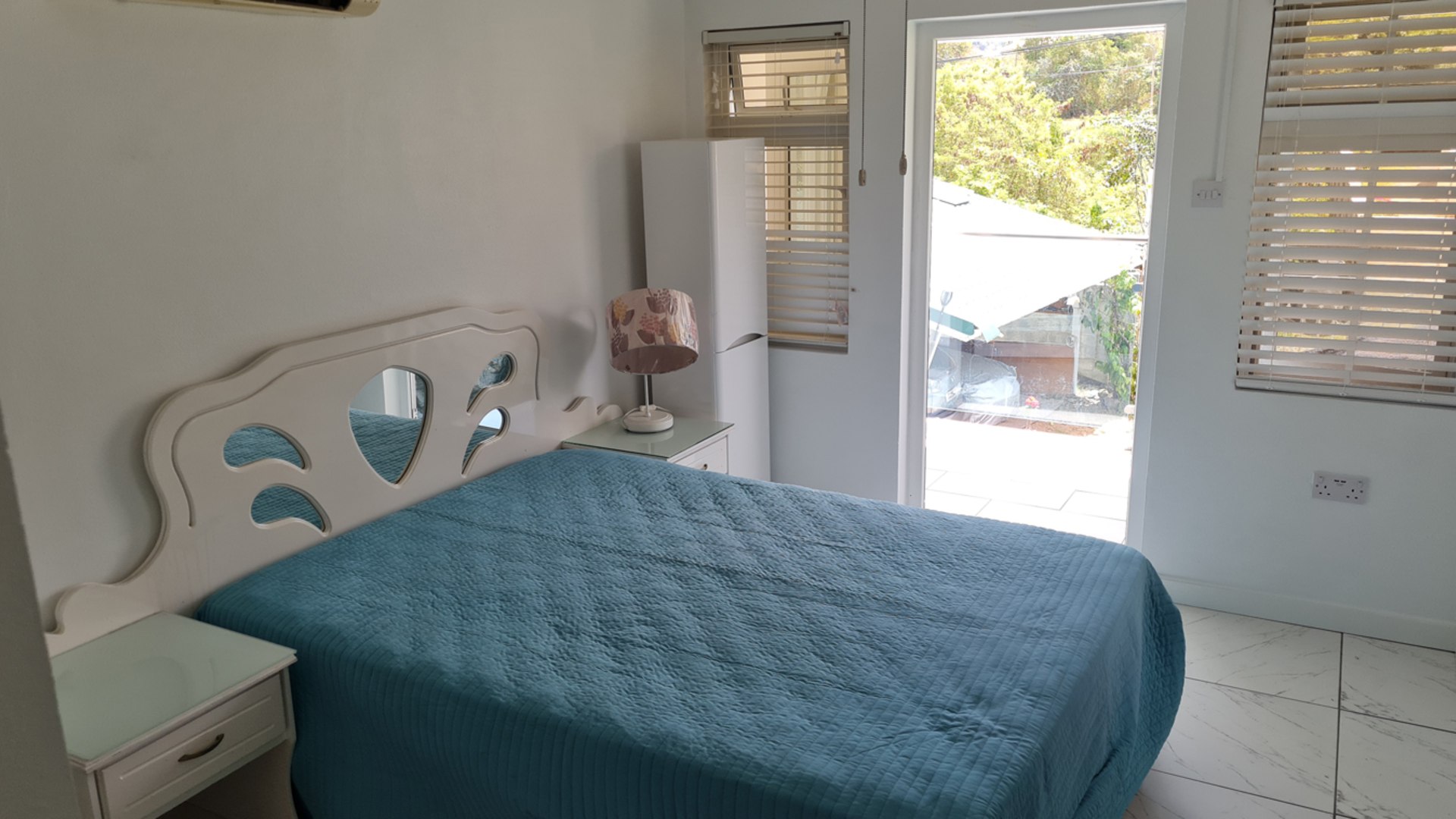 Rodney bay one bed23 st lucia real estate Rodney Bay 1 Bedroom Apartment for rent bedding