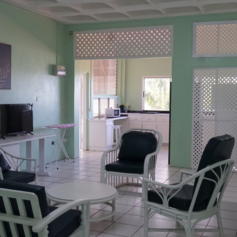 st lucia real estate SUNNY ACRES 2 BED APT.- Castries, St. Lucia for rent table and chairs