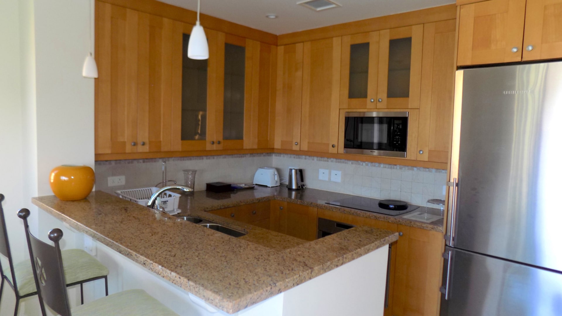 st lucia real estate THE LANDINGS UNIT NO 723- Gros Islet, St. Lucia for rent small kitchen