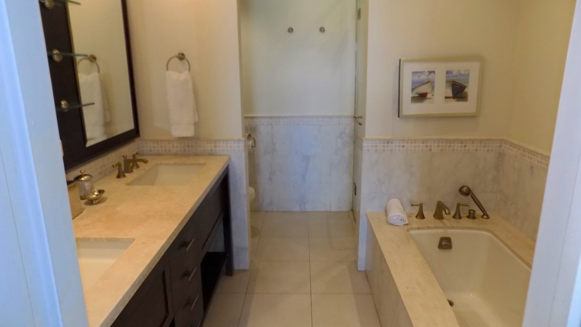 st lucia real estate THE LANDINGS UNIT NO 723- Gros Islet, St. Lucia for rent tub