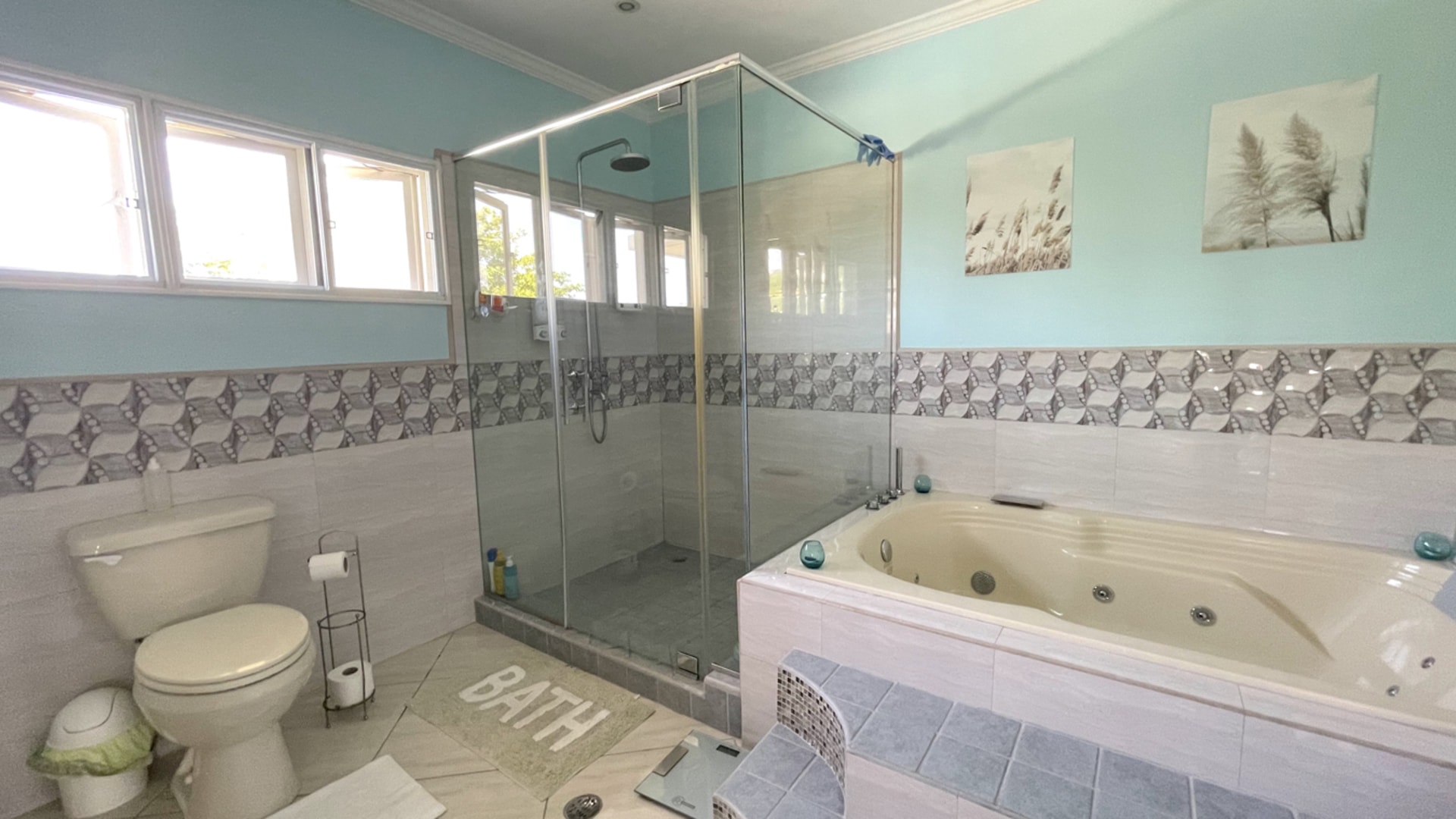 st lucia real estate VILLA ELOISE For Rent glass shower