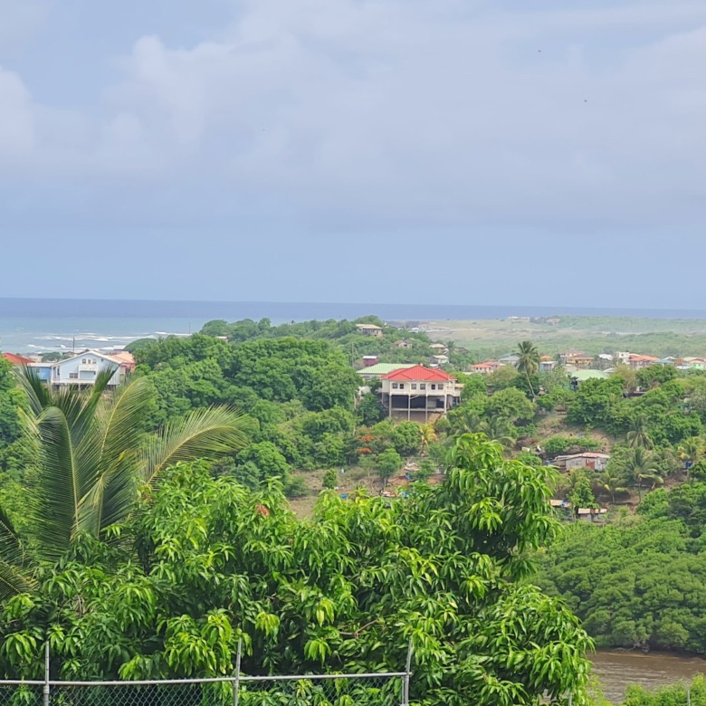 Lot For Sale in Escap Estate