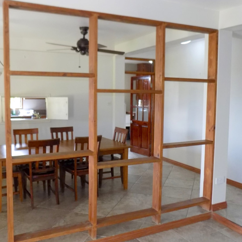 St Lucia real estate : HARBOUR VIEW VILLA FOR RENT steps