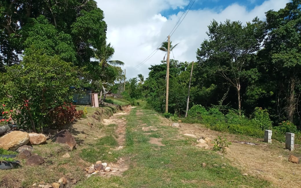 st lucia real estate Lots for Sale In Dugard Phase2 dirt road