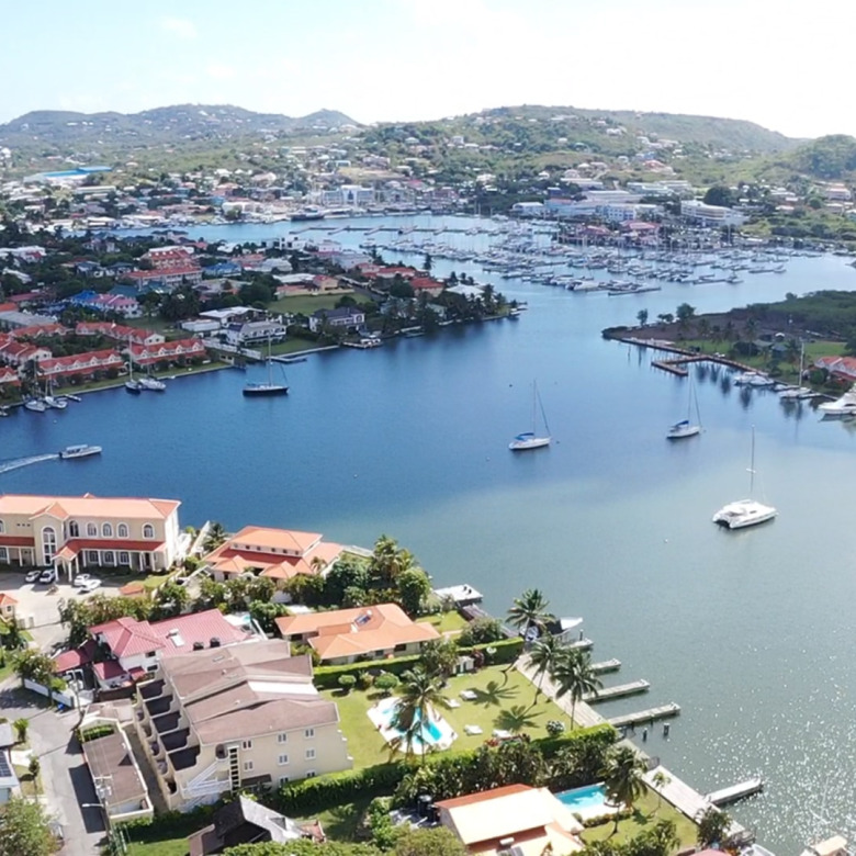 The Harbour 11 Town House For Sale