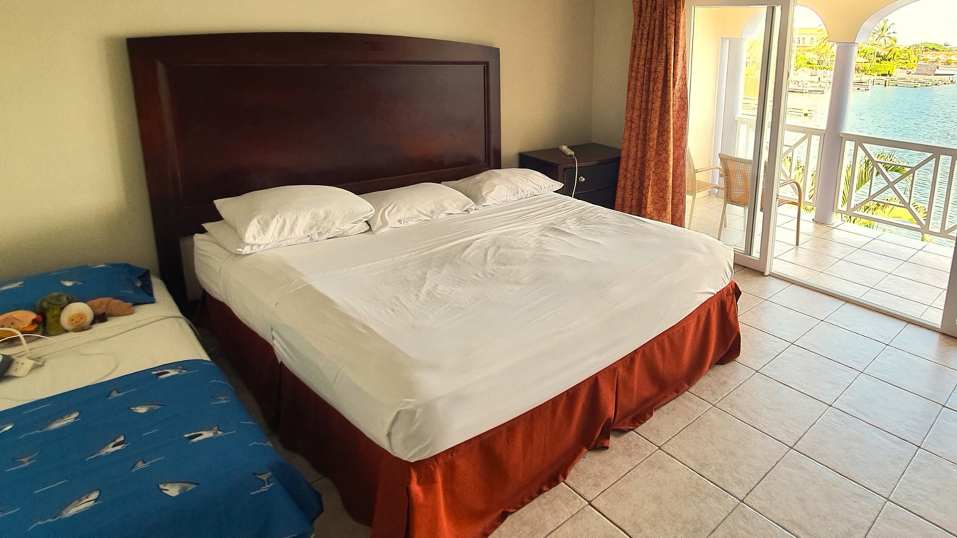 st lucia real estate The Harbour 11 Town House bed