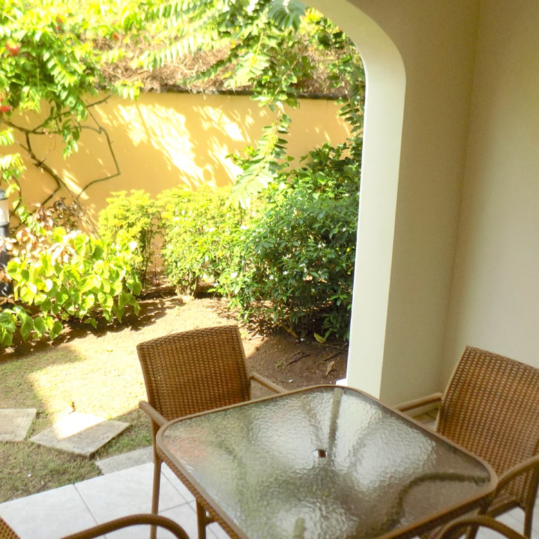 st lucia real estate THE HARBOUR NO.23 FOR RENT glass table