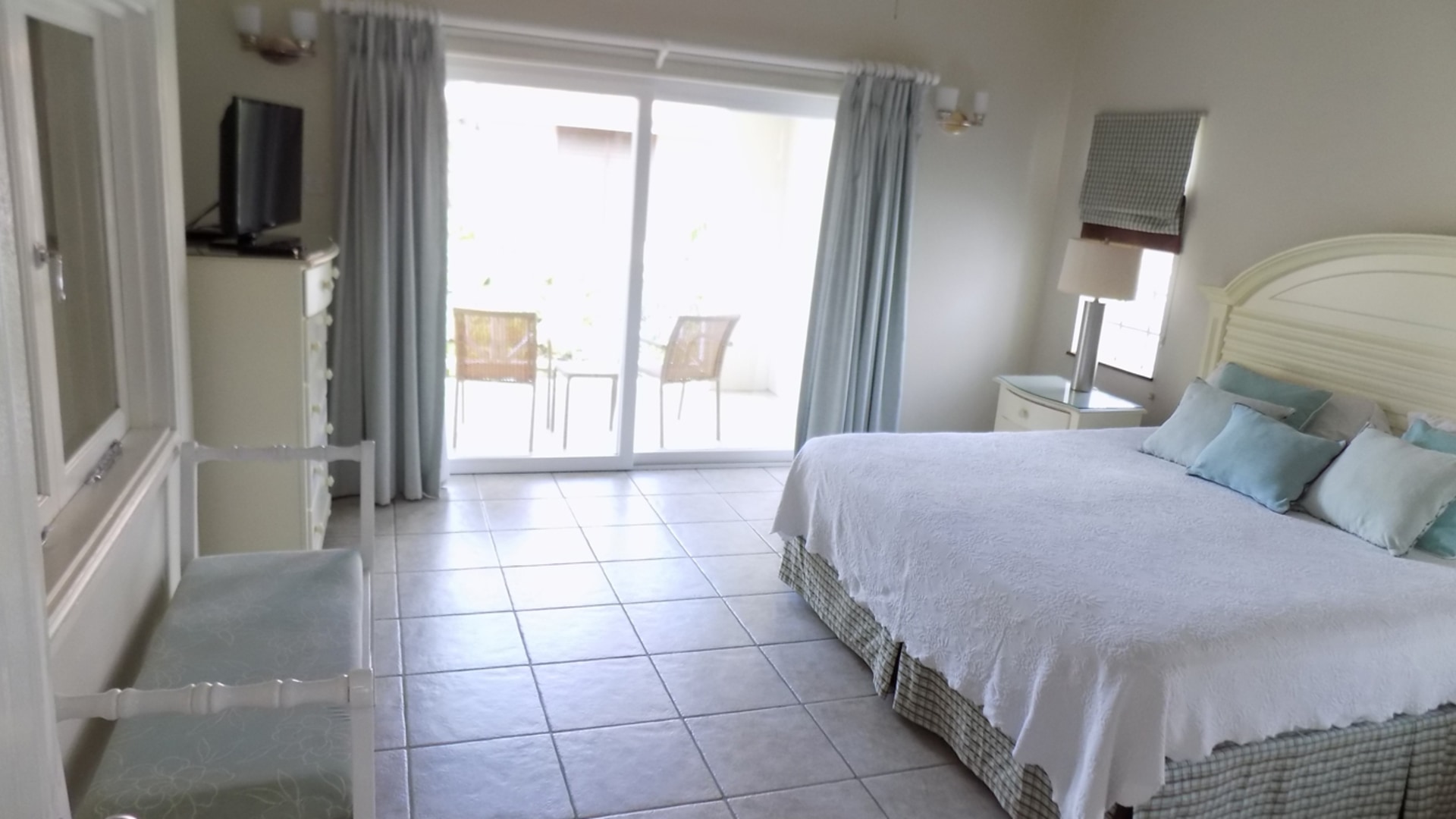 st lucia real estate THE HARBOUR NO.23 FOR RENT double bed