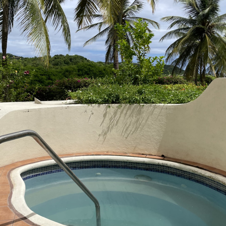 St Lucia real estate VILLAS ON THE GREEN 2 For Rent pool