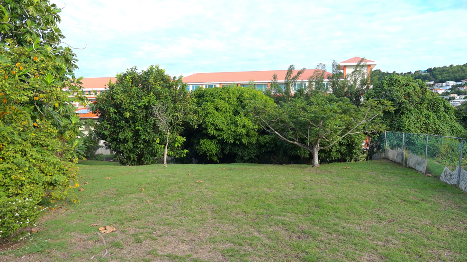4 Bed House For Sale In Rodney Bay yard