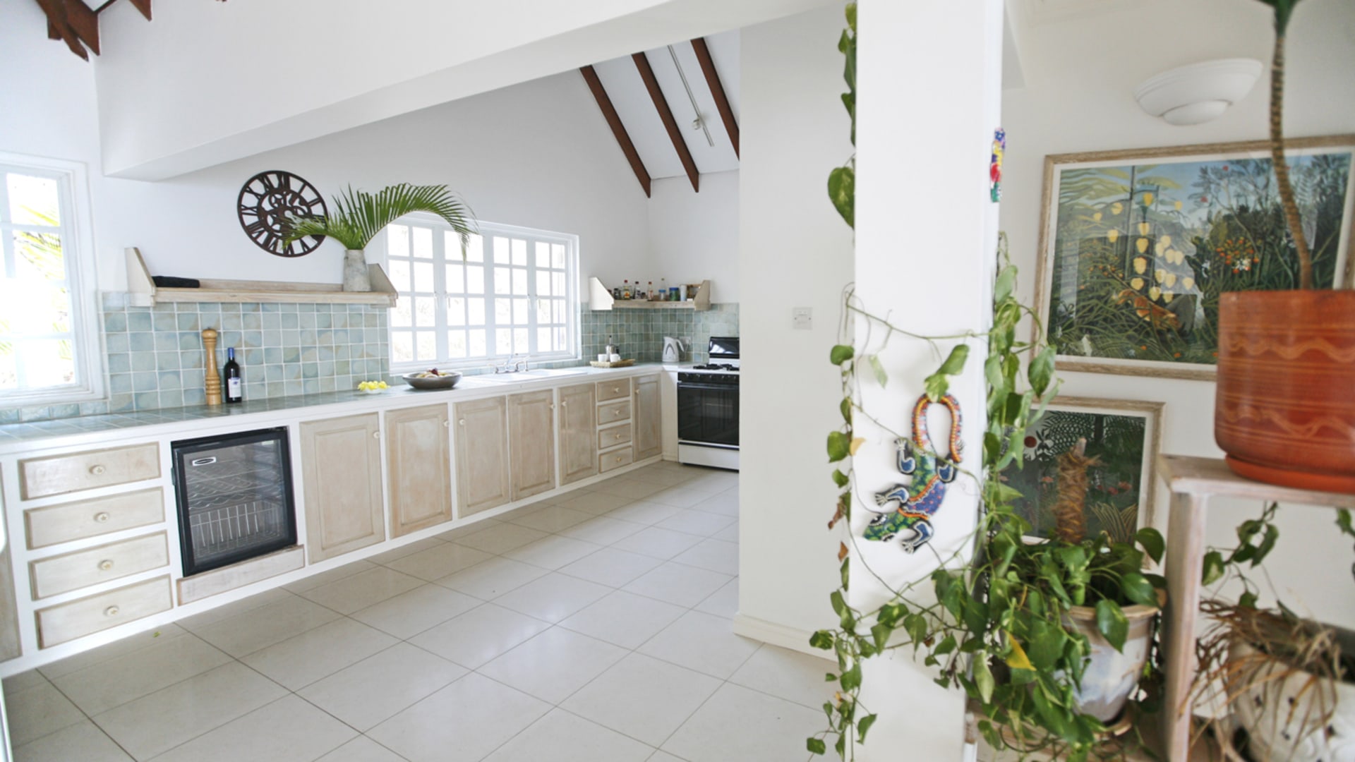 RUDDER ROCK VILLA cap estate22 Luxury Villa For Sale In Cap Estate st lucia RUDDER ROCK VILLA kitchen