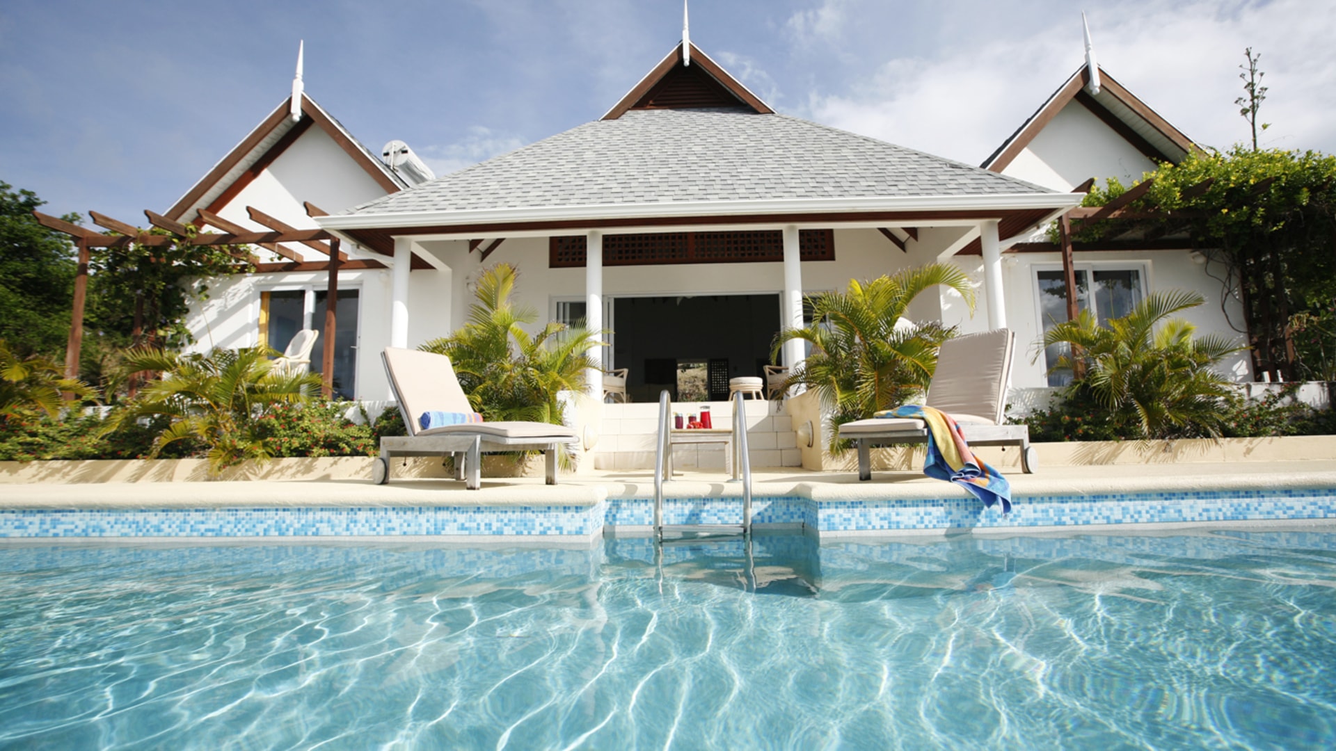 RUDDER ROCK VILLA cap estate78 Luxury Villa For Sale In Cap Estate RUDDER ROCK VILLA front