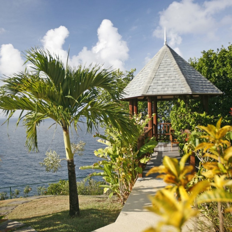 st lucia real estate Luxury Villa For Sale In Cap Estate RUDDER ROCK VILLA