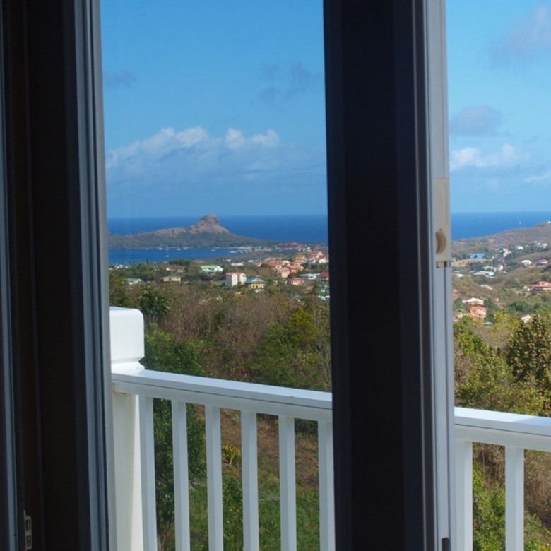 5 Bed Villa for sale Near Rodney Bay St Lucia glass view