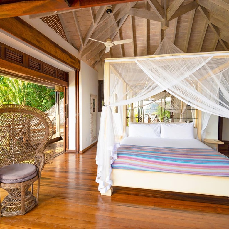 Villa susanna for sale and auction on May 14 bed