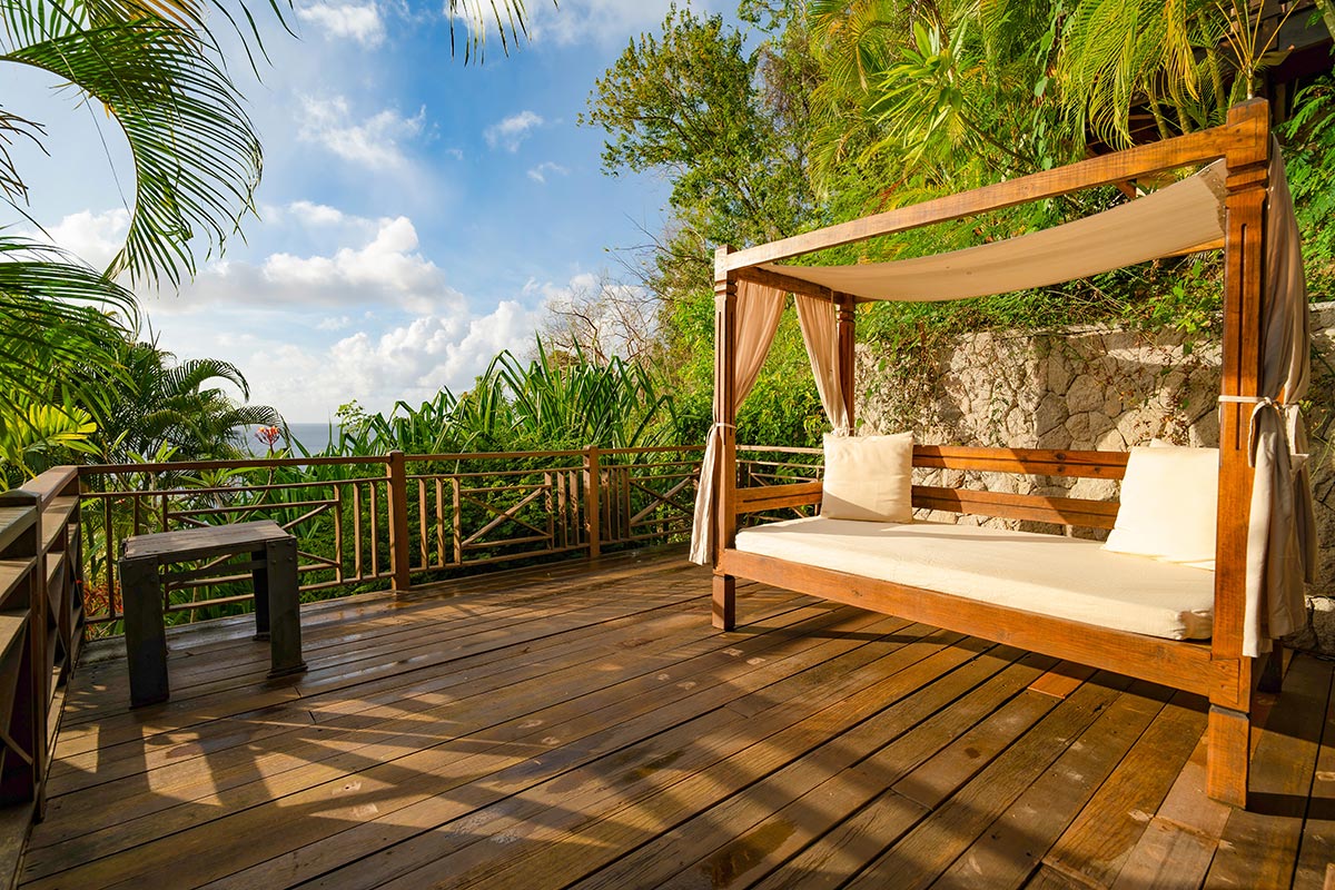 Villa susanna for sale and auction on May 14 patio