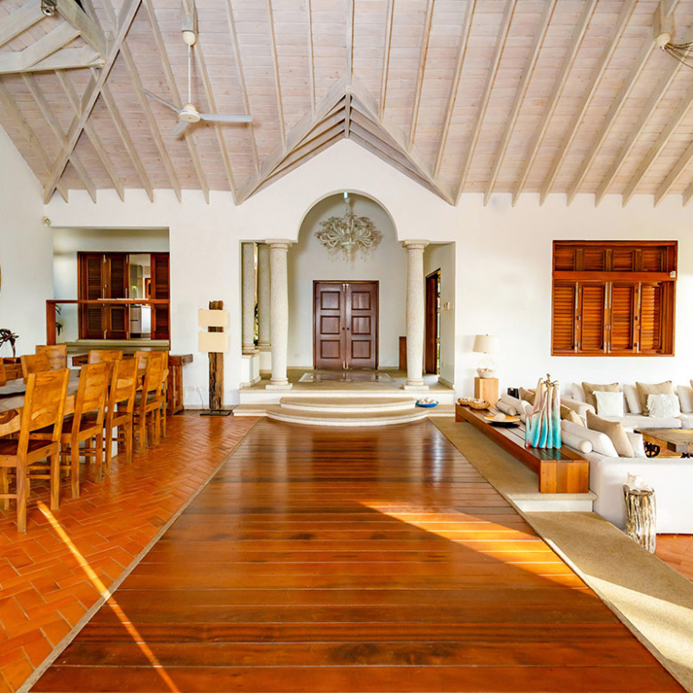 Villa susanna for sale and auction on May 14 marigot bay