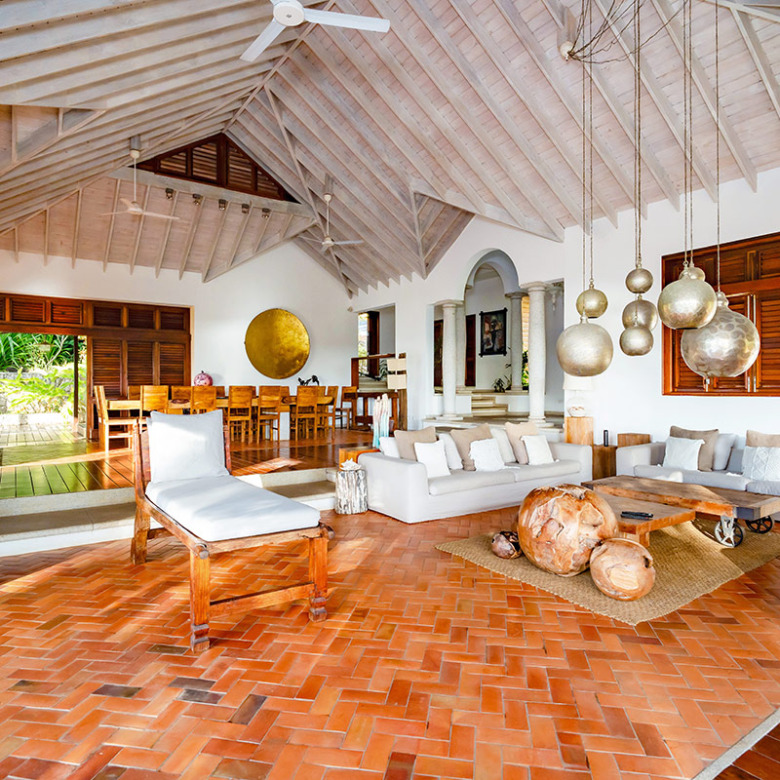 Villa susanna for sale and auction on May 14 marigot bay st lucia