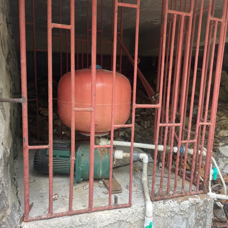 house for sale in st lucia - House For Sale At Sunny Acres Castrieswater pump