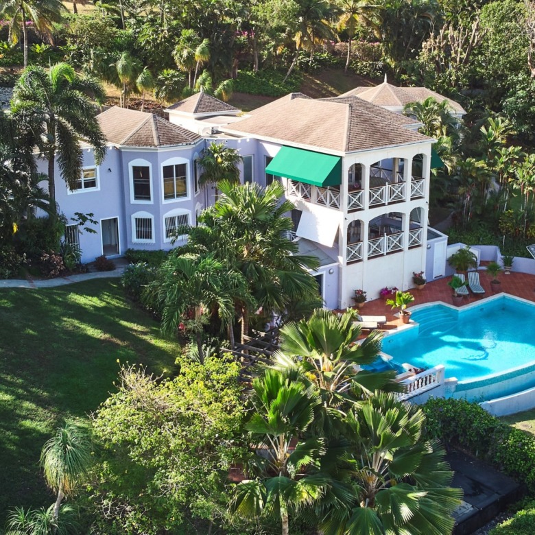 6 Bed Villa For Sale Cap Estate