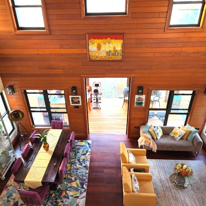 La Belle Maison St Lucia real Estate table and chairs