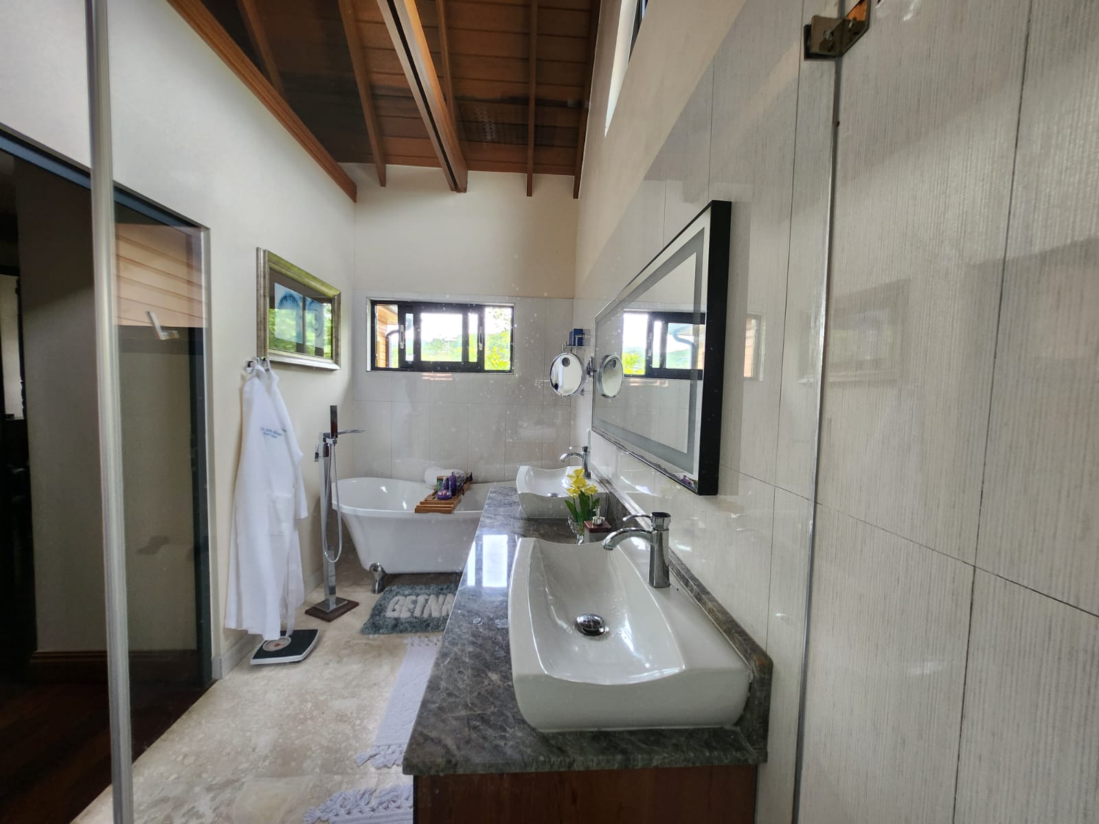 La Belle Maison St Lucia real Estate bathroom