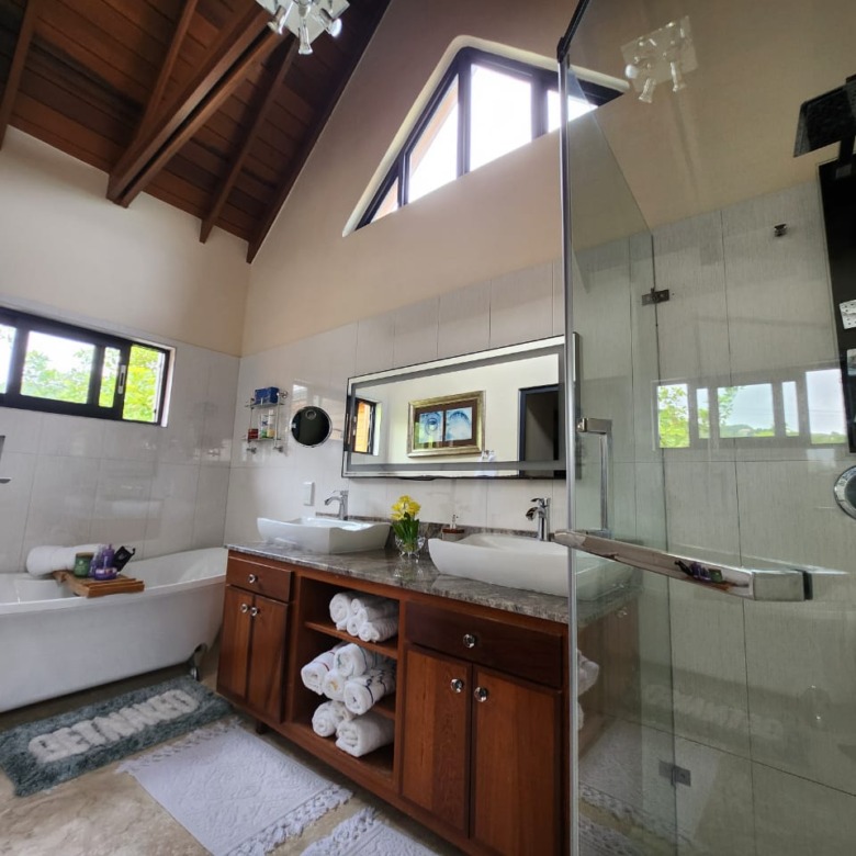 La Belle Maison St Lucia real Estate jacuzi