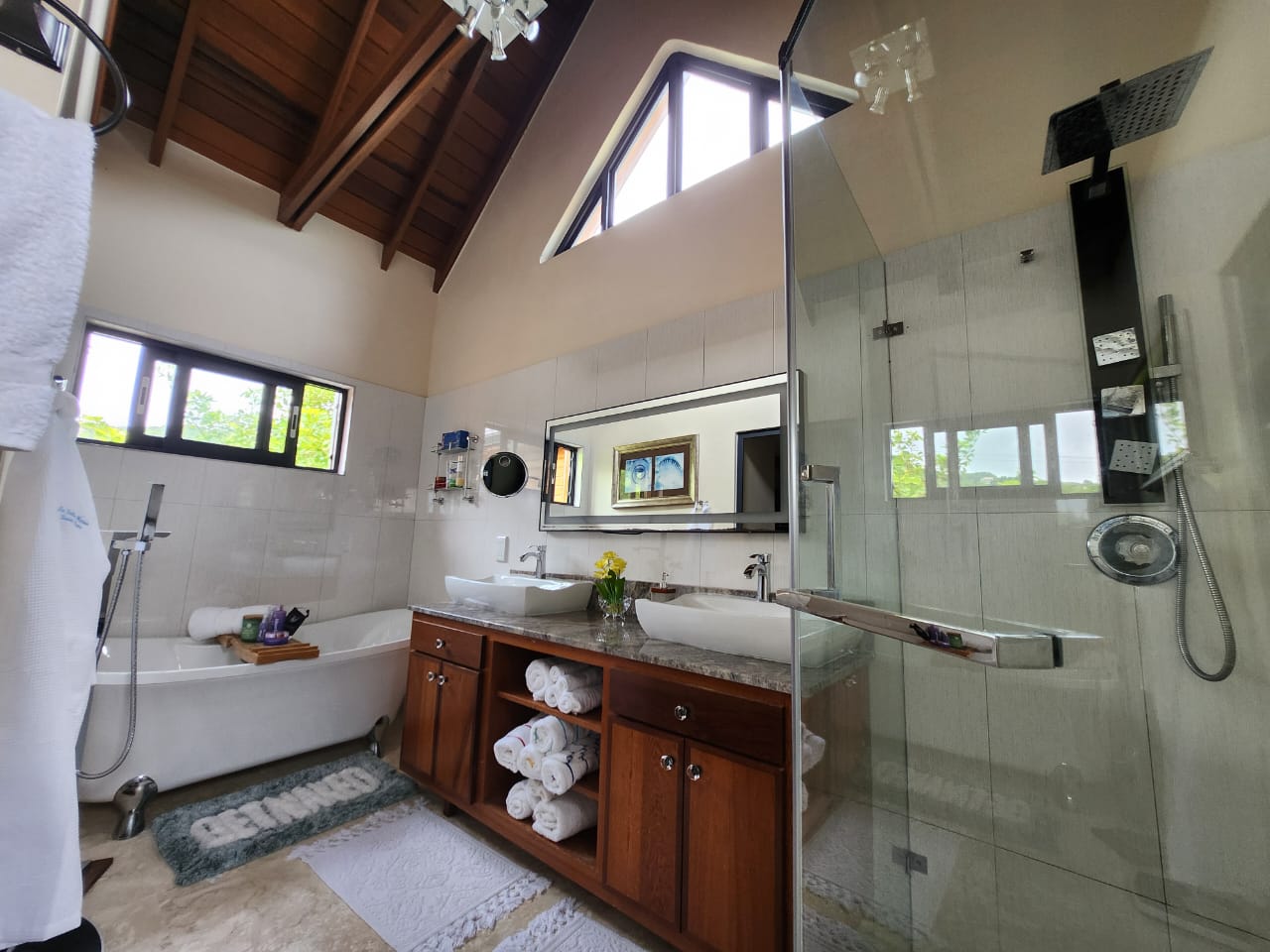 La Belle Maison St Lucia real Estate jacuzi