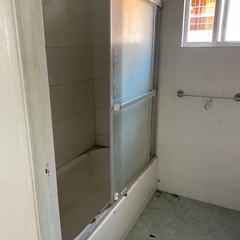 st lucia real estate : 4 Bed House For Sale In Vieux Fort bathroom