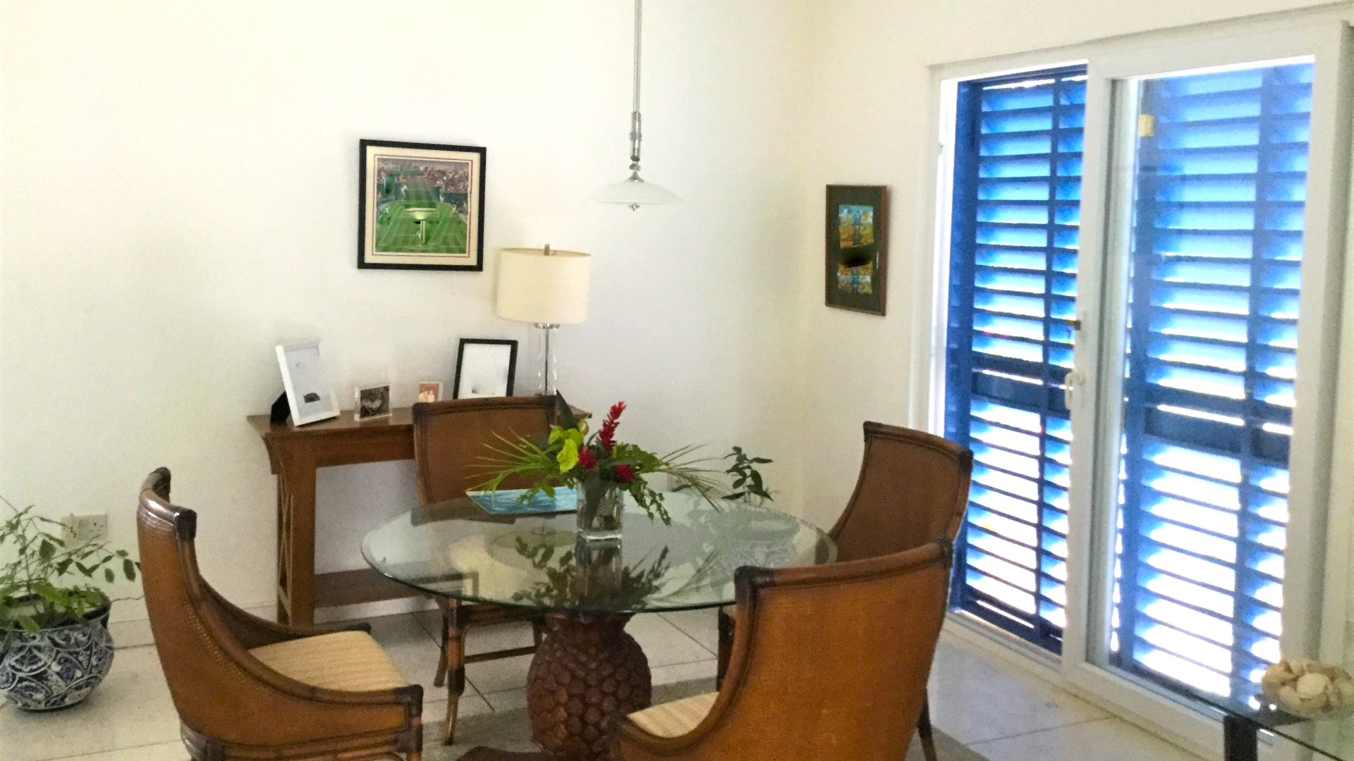 house for sale in st lucia monchy6 St Lucia real estate :House For Sale In St Lucia Monchy dinning table