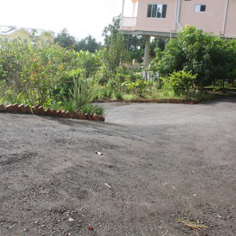 house and land for sale in st lucia castries driveway
