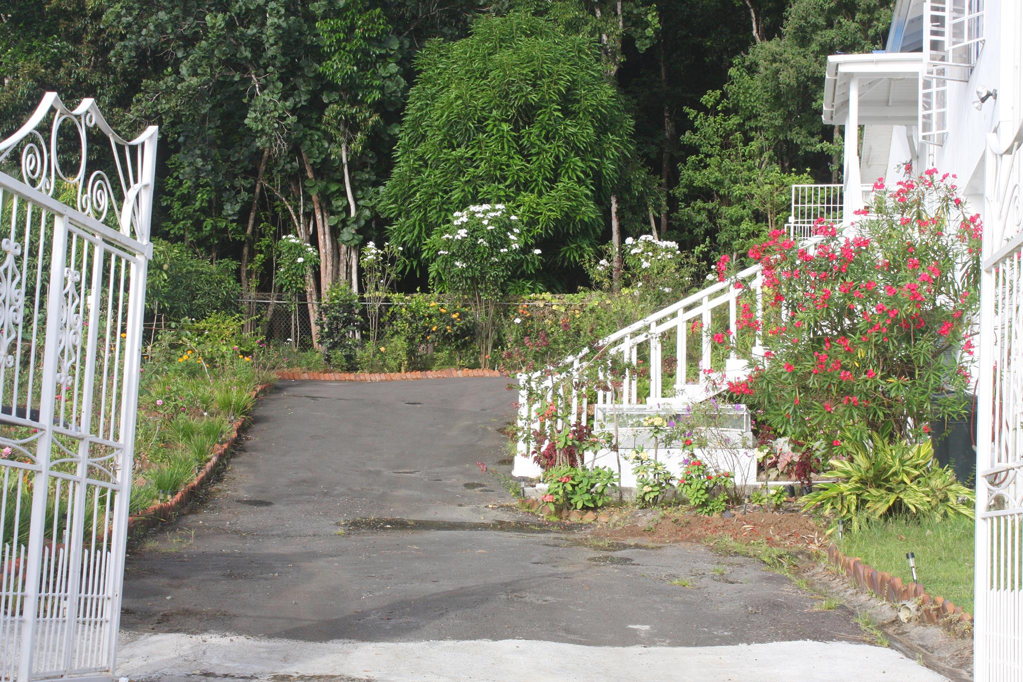 house and land for sale in st lucia castries entrance