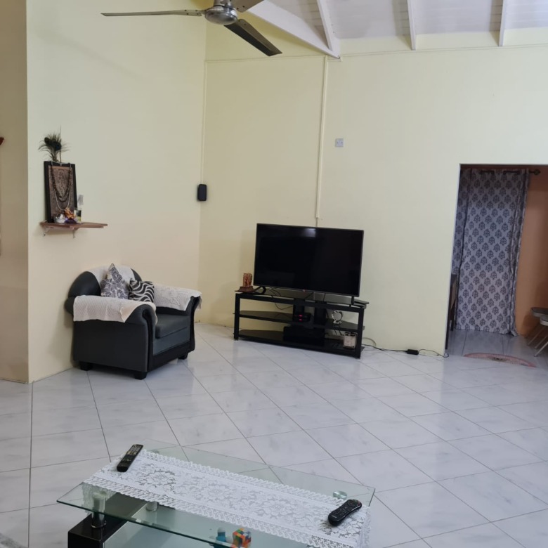 Three Houses in One, Perfect for Living and Investment in Viesux Fort sitting room