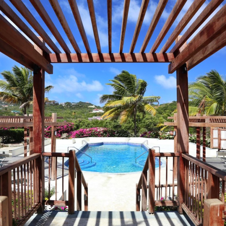 luxury St Lucia Real Estate - Villas on the Green #18 pool