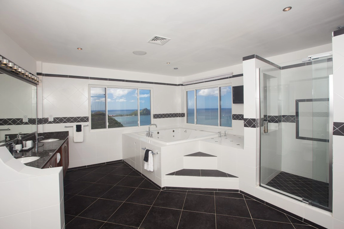 Akasha Villa