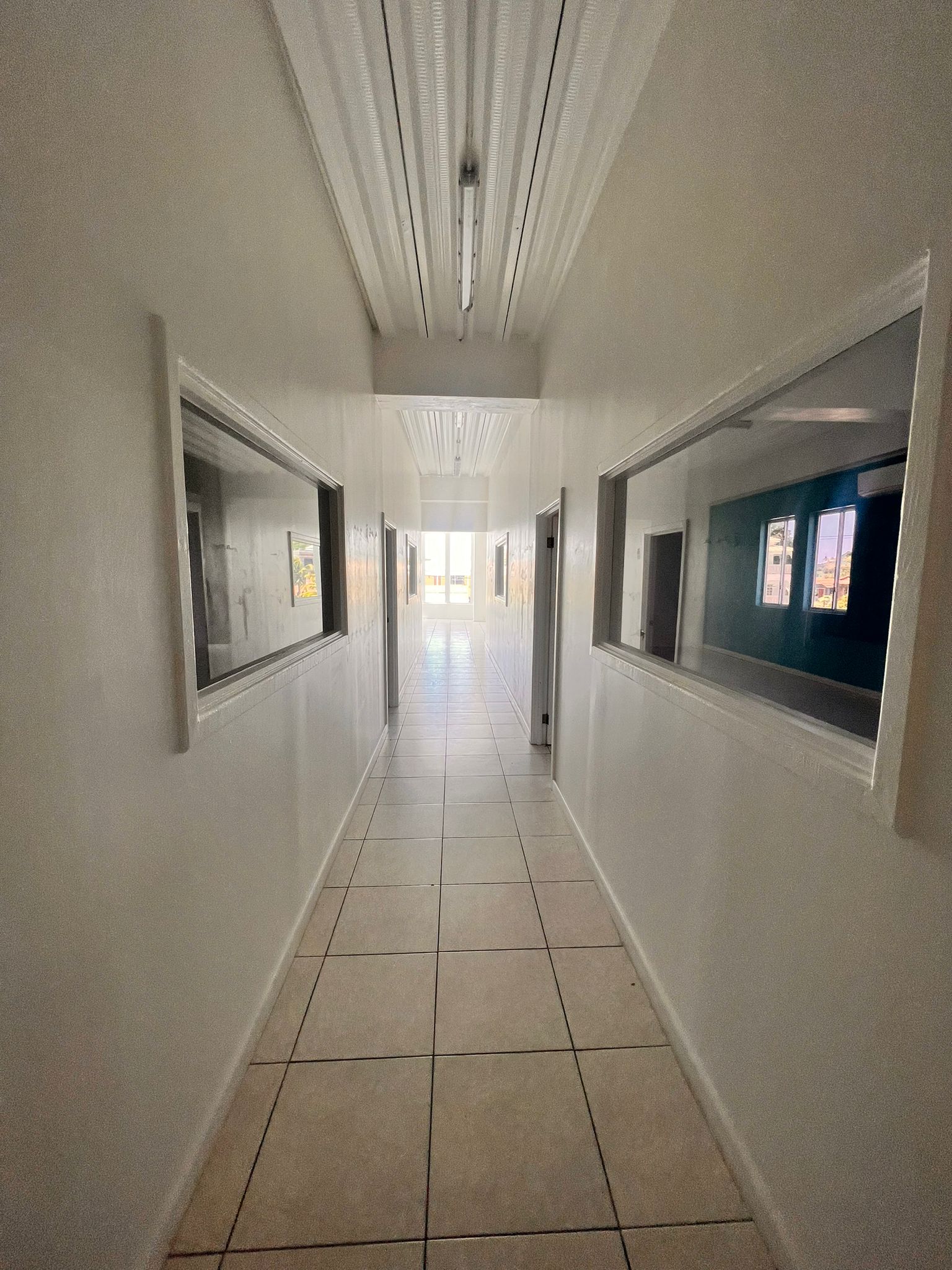 12,600 SQFT Multi-Level Office Complex vf