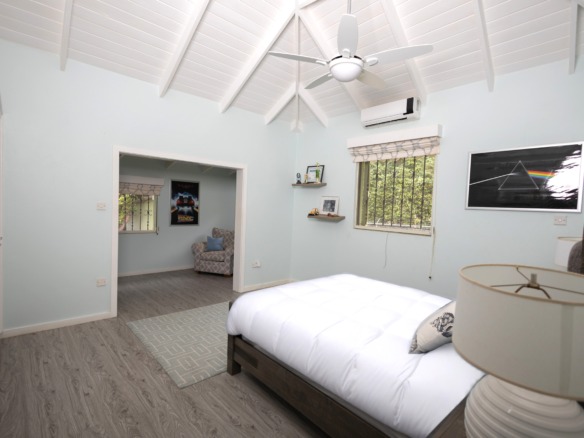 6 Bedroom Villa Estate in Becune Park, Cap Estate bedroom