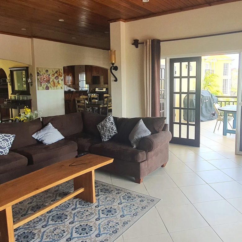 Luxury villa For Sale in Cap Estate - Villa Darcy sofas